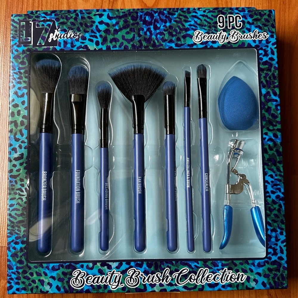 L7 Studios 9-pc Makeup Brushes